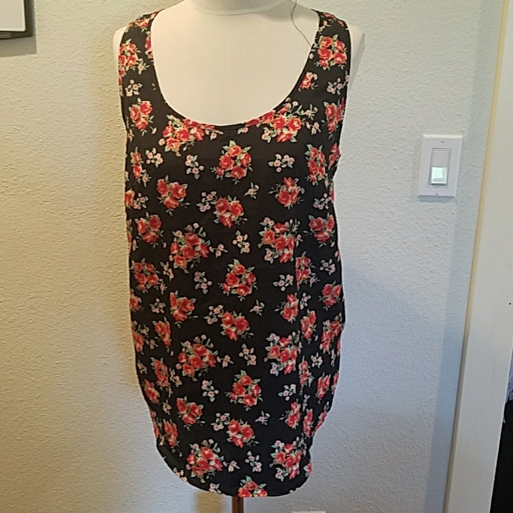 Orange flower top